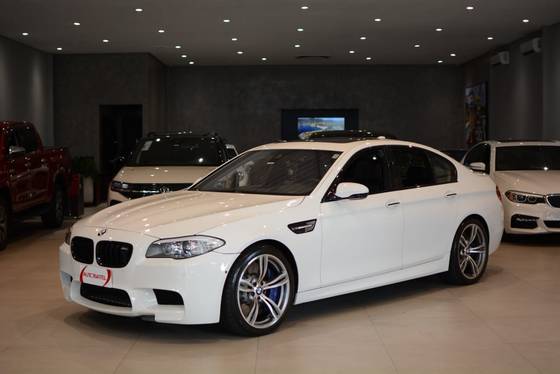 BMW M5 4.4 V8 32V GASOLINA 4P AUTOMÁTICO